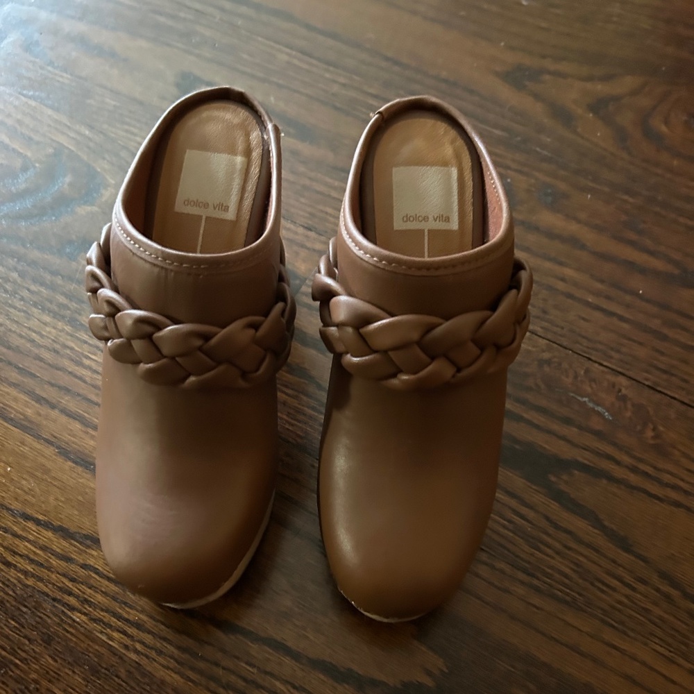 Dolce vita leather high heel clogs size 6